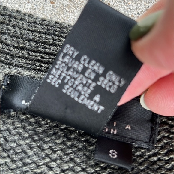 BCBGMaxazria dark olive silk/cashmere chunky cropped wrap sweater size small - Picture 11 of 11